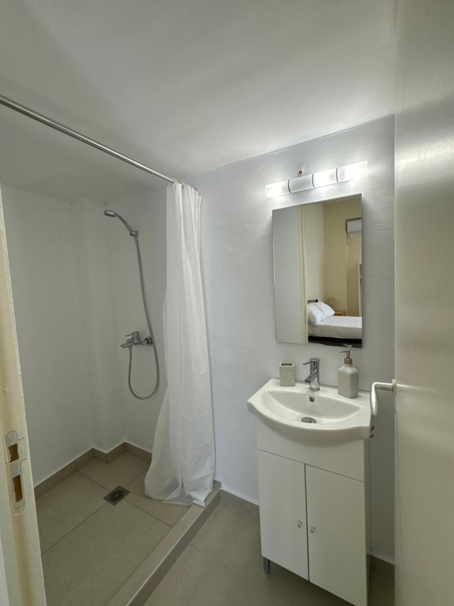 Airpoint Apartments Artemida  Eksteriør billede